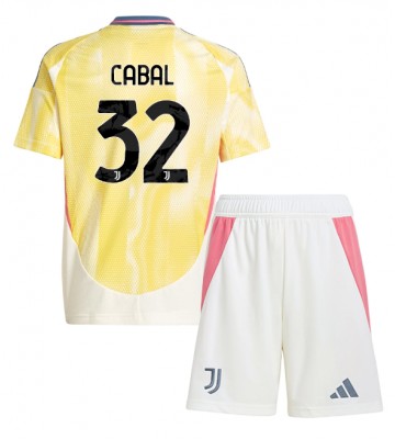 Juventus Juan Cabal #32 Segunda Equipación Niños 2024-25 Manga Corta (+ Pantalones cortos)